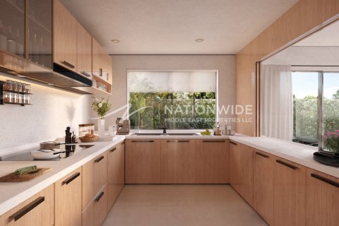 3 bedrooms Townhouse in Abu Dhabi, UAE No. 105856 4
