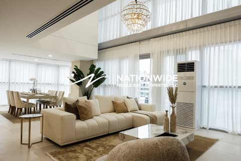 1 bedroom Apartment in Abu Dhabi, UAE No. 105850 4