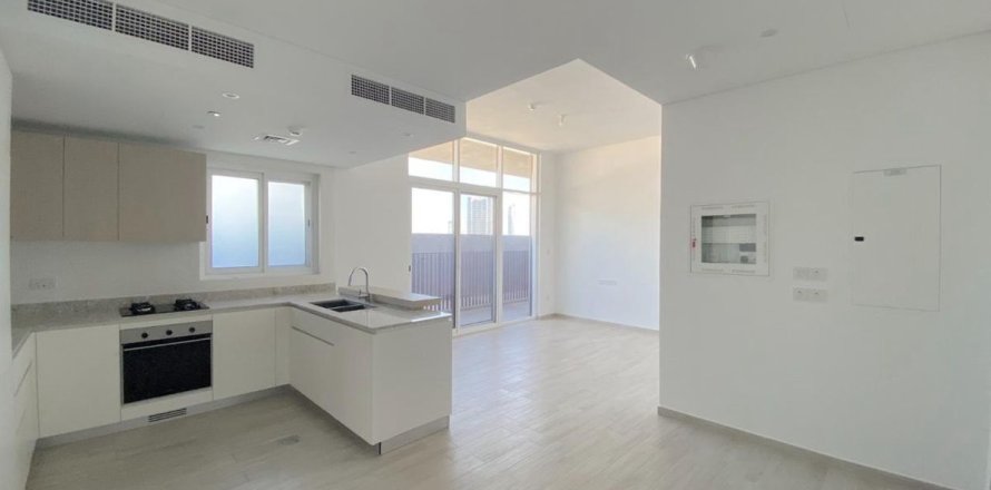 Appartement de 2 chambres à Dubai, UAE No. 102182