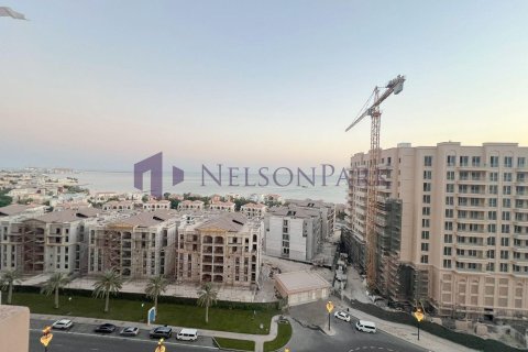 3 bedrooms Apartment in Doha, Qatar No. 58073 1