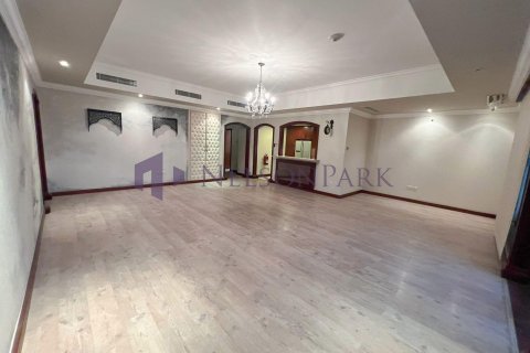 3 bedrooms Apartment in Doha, Qatar No. 58073 8