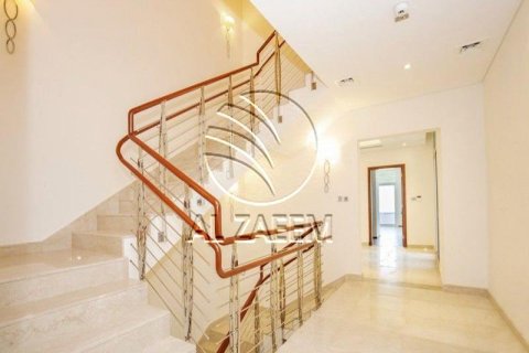 Villa de 6 chambres à The Marina, UAE No. 91211 9