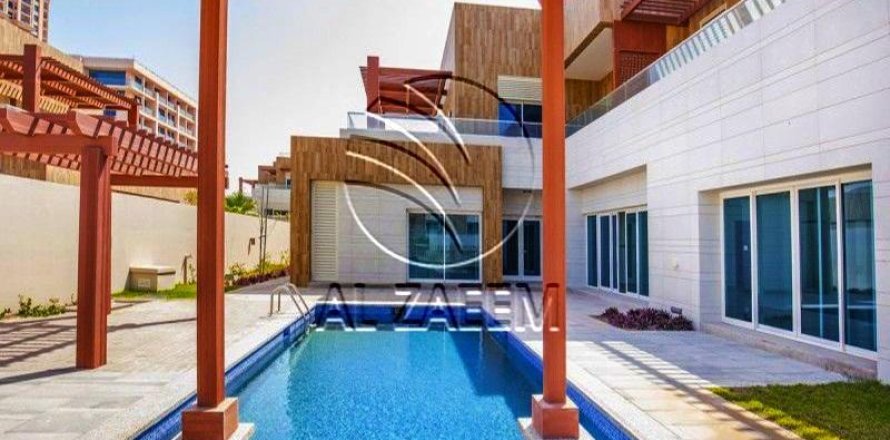 Villa de 6 chambres à The Marina, UAE No. 91211