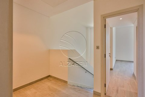 Townhouse de 3 dormitorios en  Yas Island, UAE No. 91198 6