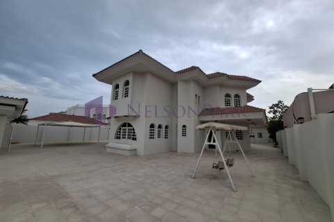 6 bedrooms Apartment in Doha, Qatar No. 57902 1