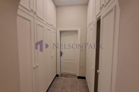 6 bedrooms Apartment in Doha, Qatar No. 57902 10
