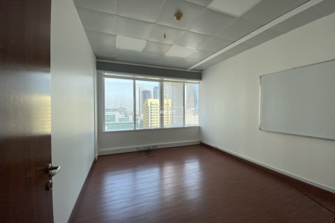 Office de 186.1m² en Sheikh Zayed Road, UAE No. 103683 13