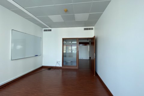 Office de 186.1m² en Sheikh Zayed Road, UAE No. 103683 12