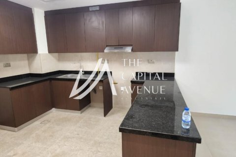 3 bedrooms Townhouse in Khalifa City, UAE No. 86600 16