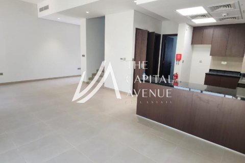 3 bedrooms Townhouse in Khalifa City, UAE No. 86600 18