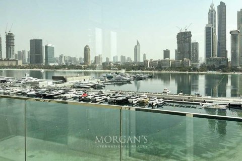 Apartment de 3 dormitorios en EMAAR Beachfront, UAE No. 87800 14