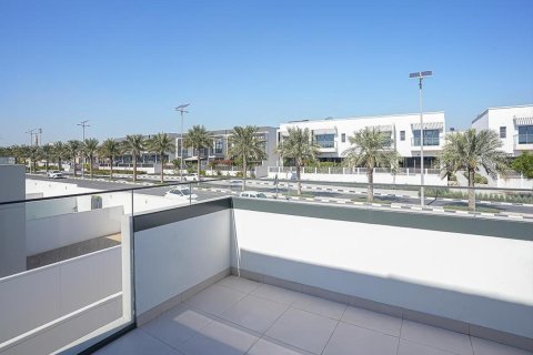 Вилла с 4 спальнями в Al Furjan, ОАЭ №91666 8