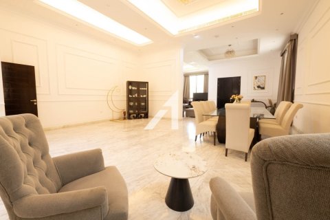 Вилла с 7 спальнями в Umm Al Sheif Villas, ОАЭ №101794 5