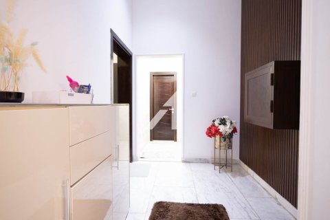 Вилла с 7 спальнями в Umm Al Sheif Villas, ОАЭ №101794 21