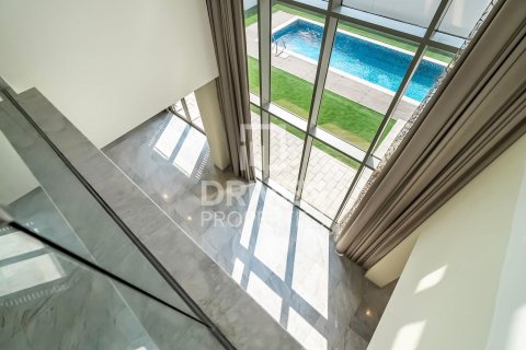 Villa de 4 dormitorios en District One, UAE No. 85611 2