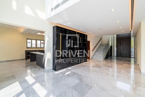 Villa de 4 dormitorios en District One, UAE No. 85611 12