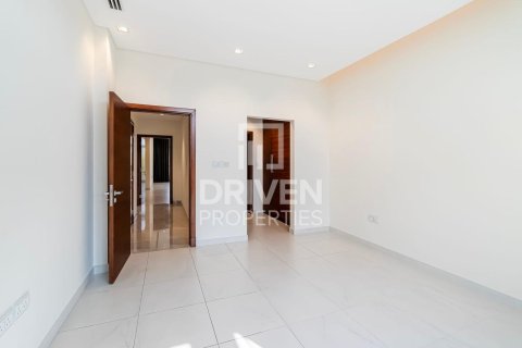 Villa de 4 dormitorios en District One, UAE No. 85611 16