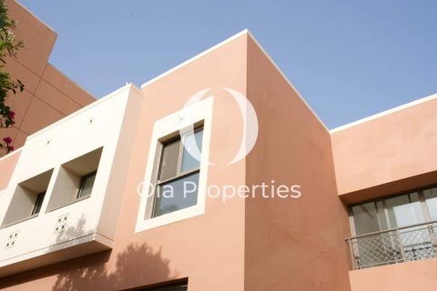 4 غرف نوم فيلا في أبو ظبي, الإمارات العربية المتحدة رقم 98929 4