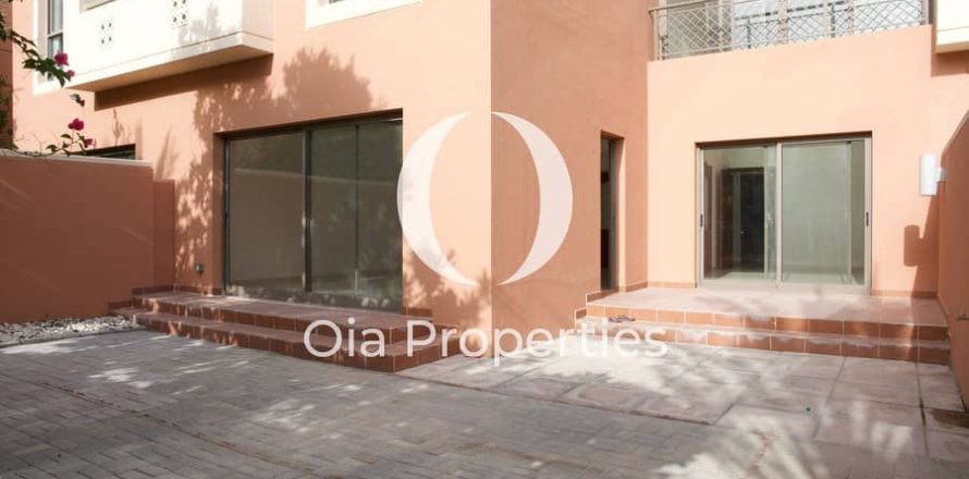 4 غرف نوم فيلا في أبو ظبي, الإمارات العربية المتحدة رقم 98929