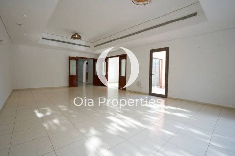 4 غرف نوم فيلا في أبو ظبي, الإمارات العربية المتحدة رقم 98930 7