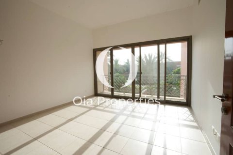 4 غرف نوم فيلا في أبو ظبي, الإمارات العربية المتحدة رقم 98930 10