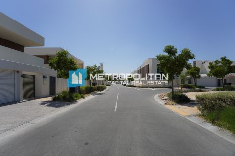 Villa de 5 dormitorios en  Yas Island, UAE No. 89820 4
