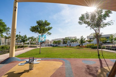 Villa de 5 dormitorios en  Yas Island, UAE No. 89820 3