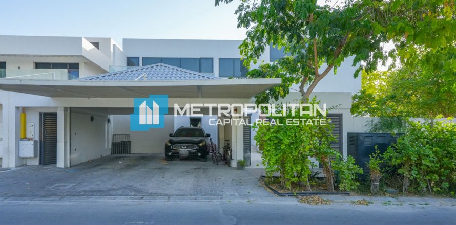 Villa de 5 dormitorios en Yas Island, UAE No. 89820