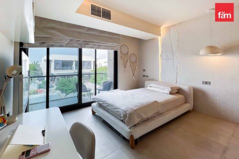 Villa de 4 dormitorios en Dubai, UAE No. 100405 6