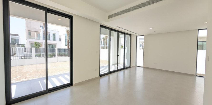 Villa de 4 chambres à Caya, UAE No. 89746