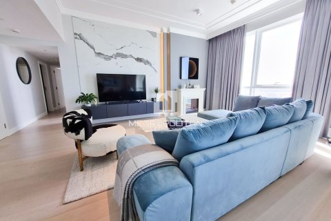 Квартира с 2 спальнями в Джумейра Бич Резиденс, ОАЭ №40731