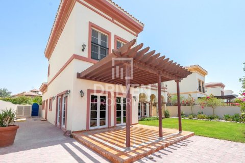 Villa de 4 dormitorios en The Villa, UAE No. 85663 25