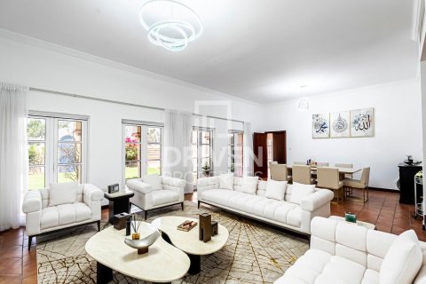 Villa de 4 dormitorios en The Villa, UAE No. 85663 4