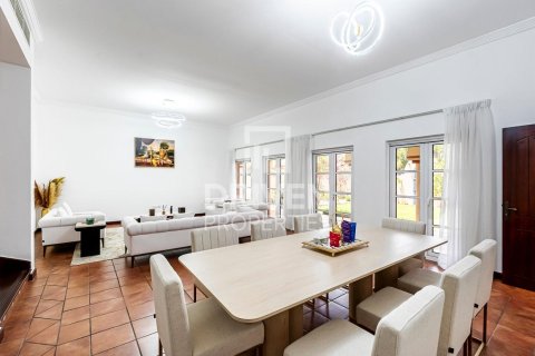 Villa de 4 dormitorios en The Villa, UAE No. 85663 2