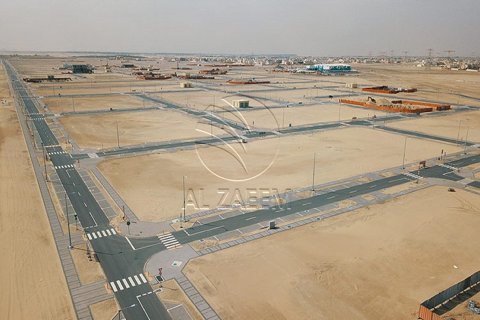 Land de 2923m² en Madinat Zayed, UAE No. 90294 6