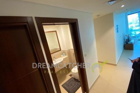 Appartement de 3 chambres à BURJ VISTA Dubai, UAE No. 95856 4
