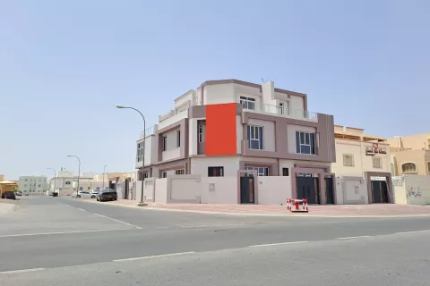 Commercial property de 5 dormitorios en Muscat, Oman No. 62475 2