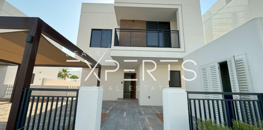 Villa de 4 dormitorios en Yas Island, UAE No. 80051
