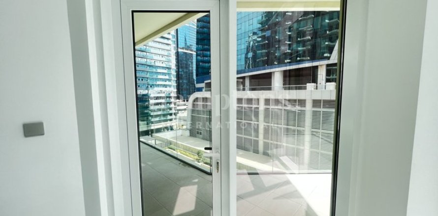 Apartment de 2 dormitorios en Marasi Business Bay, UAE No. 72853