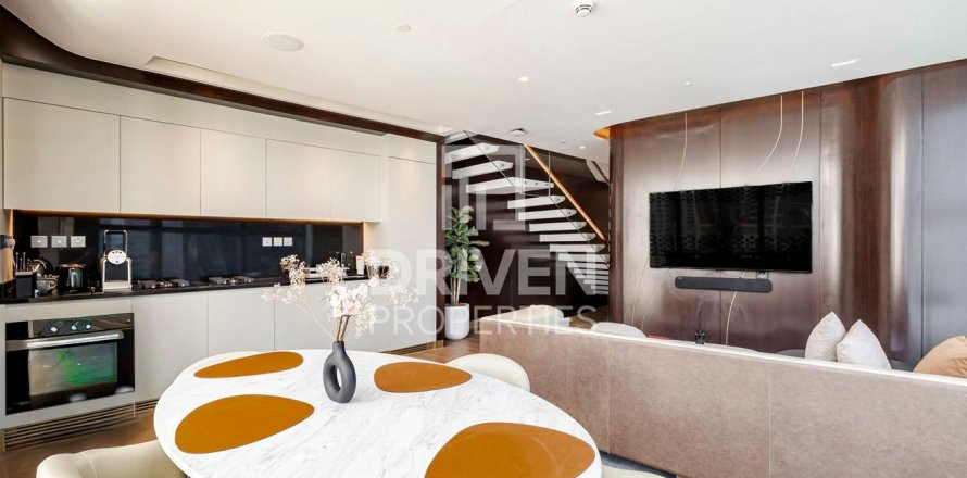 Penthouse de 2 dormitorios en Business Bay, UAE No. 84807