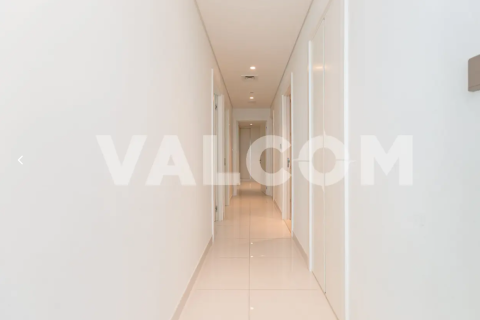 3 غرف نوم شقة في BEACH VISTA TOWER 2 EMAAR Beachfront, الإمارات العربية المتحدة رقم 97362 5