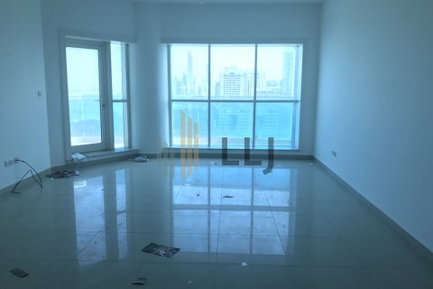 Apartment de 4 dormitorios en Corniche Road, UAE No. 76499 9