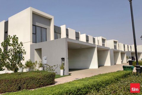 4 bedrooms Villa in Dubai, UAE No. 103298 16
