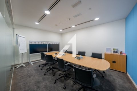 1653.7m² Office in Dubai, UAE No. 72529 10