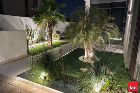 Townhouse de 4 chambres à Dubai, UAE No. 104621 2