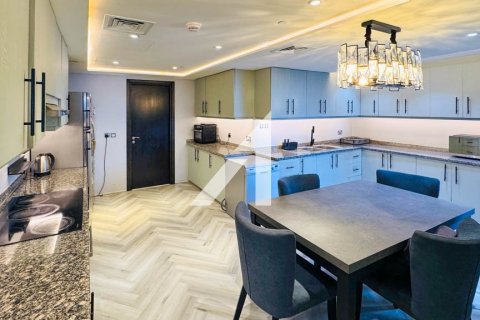 Penthouse de 4 dormitorios en Dubai, UAE No. 105091 4