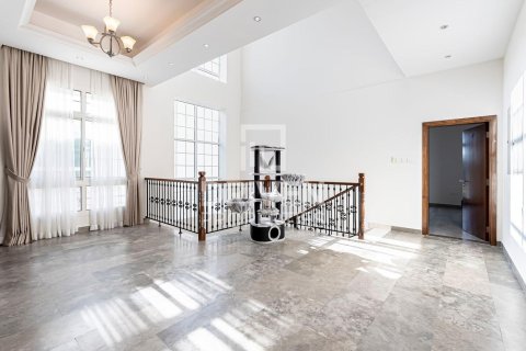 Villa de 5 chambres à The Villa, UAE No. 84667 22