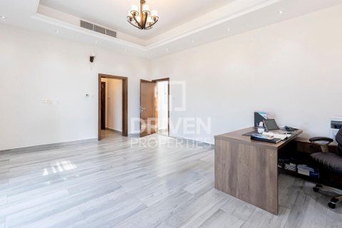 Villa de 5 chambres à The Villa, UAE No. 84667 9