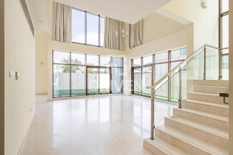 6 bedrooms Villa in Meydan, UAE No. 85341 4