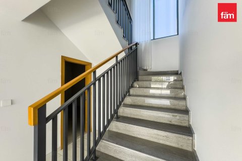3 bedrooms Townhouse in Dubai, UAE No. 50167 8